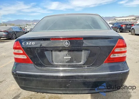 2003 Mercedes-Benz C 320 z USA, uszkodzony, nr VIN WDBRF64J33F346247